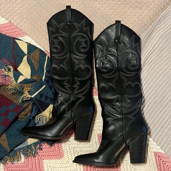 Steve Madden Shoes - Steve Madden Lincoln boots